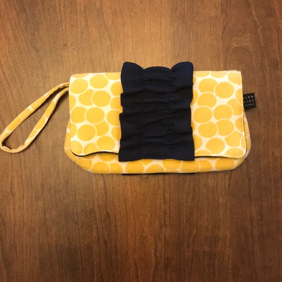 ⭐️ 3/$15: 1155 Lill Studio clutch - Picture 1 of 5